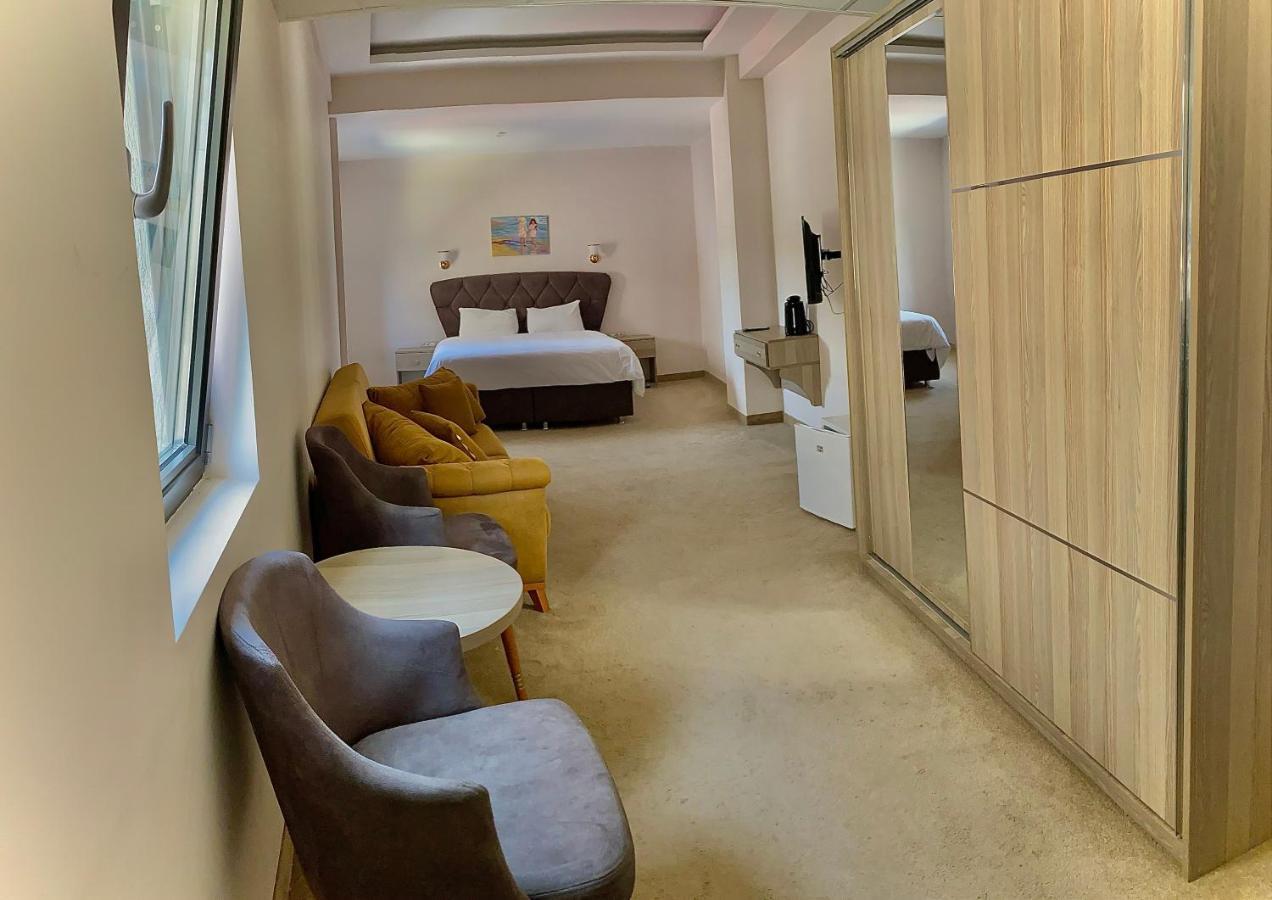 Platinium Residence Mangalia Buitenkant foto